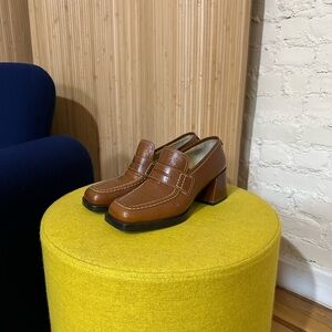 Labucq “Kitty” Loafer in Tan Patent